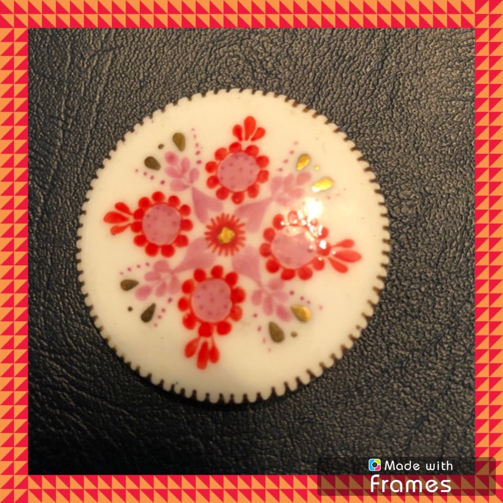 ❤️Flower brooch pin❤️
